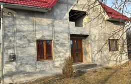 Casa 5 camere, 10 ari - Josenii Bargaului