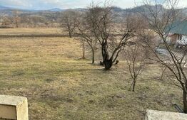 Casa 5 camere, 10 ari - Josenii Bargaului