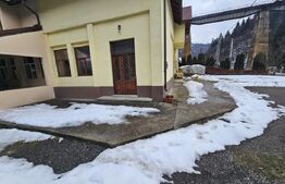 Spatiu Comercial + Apartament de vanzare Comuna Romuli