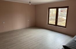 Casa P+E la rosu, teren de 71 ari, Salva