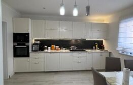 Casă spațioasă cu design elegant  – Zona Calea Moldovei