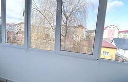 Apartament cu 3 camere, etaj 2,  zona Calea Moldovei