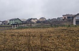 Teren intravilan 7 ari, construcție casă, zonă liniștită Valea Rusului