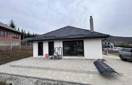 Casa de vanzare - 120mp utili , zona linistita si priveliste panoramica