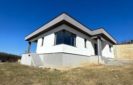 CASA CU 4 CAMERE CU PRIVELISTE PANORAMICA, ZONA LINISTITA 