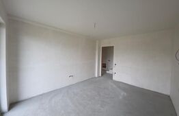 Apartament spațios 110 mp, 2 parcări, terasă și curte, finisat 