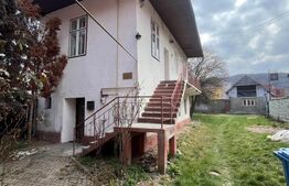 Casă Monument Istoric, Ultracentral Bistrița, 225 mp curte, 2 intrări