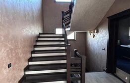 Casa de vanzare D+P+1, zona Dedeman, Bistrița