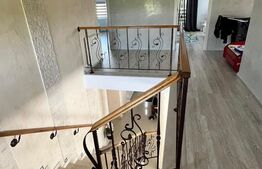 Casă individuala de vânzare, 5 camere, 214 mp, Bistrita