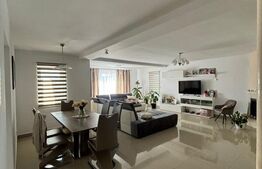 Casă individuala de vânzare, 5 camere, 214 mp, Bistrita