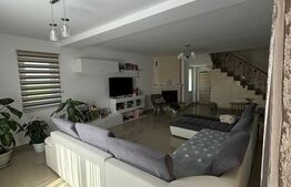 Casă individuala de vânzare, 5 camere, 214 mp, Bistrita