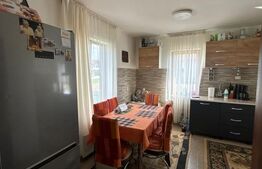 Casă de vânzare, 5 camere, 300 mp + curte de 1000 mp, Bistrita