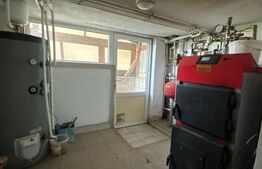 Casă de vânzare, 5 camere, 300 mp + curte de 1000 mp, Bistrita
