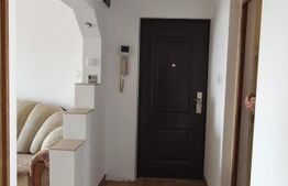 Apartament spațios și luminos, 3 camere, în Năsăud – complet mobilat și renovat