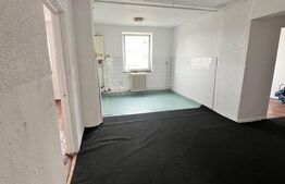 Apartament cu 4 camere, etaj 3, zona Sensul Vechi