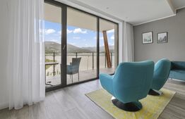 LAKE VIEW RESORT – Proprietate exclusivistă pe malul Lacului Colibița
