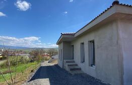 Casă parter | Livezile | Priveliște spre oraș | 125 mp utili | Teren 7 ari