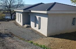 Casă parter | Livezile | Priveliște spre oraș | 125 mp utili | Teren 7 ari