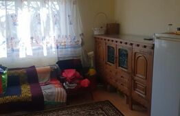 Casă cu 3 dormitoare și teren generos de 96 ari, aproape de Lacul Brăteni 