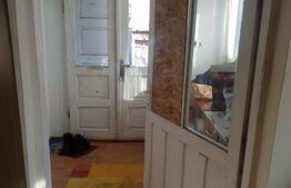 Casă cu 3 dormitoare și teren generos de 96 ari, aproape de Lacul Brăteni 