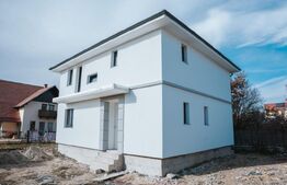 Casă modernă individuală, 120 mp utili, 3 dormitoare, 3 băi 