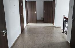 Spatiu pentru birouri de închiriat, cu o suprafață de 20 mp, Bistrita
