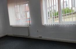 Spatiu pentru birouri de închiriat, cu o suprafață de 20 mp, Bistrita