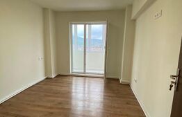 Apartament 4 camere, complet renovat – 2 băi, 2 balcoane, lift, zona Big