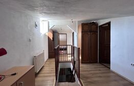 Apartament 4 camere, etaj 4, 56 mp utili + mansarda, zona Împăratul Traian