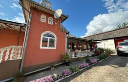 Casă individuală de vânzare, 200 mp, zona Tarpiu 