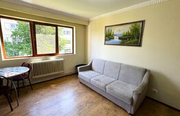 Vand apartament cu doua camere, la etajul 1, in zona Lama