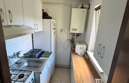 Apartament de vânzare, cu 2 camere, 35 mp, etaj 4/4, zona Decebal 