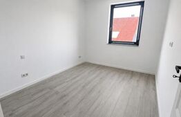 Apartament 3 camere + balcon, etaj 1 