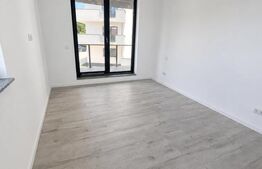 Apartament 3 camere + balcon, etaj 1 