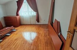 Casă de vânzare, 5 camere, 280 mp - Ultracentral, Bistrița