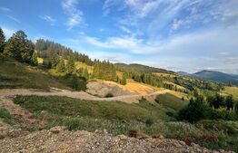 Teren de vânzare la Piatra Fântânele