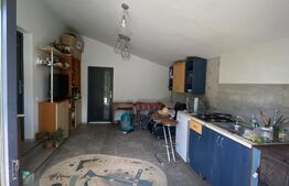 Casa de vanzare, tip parter, zona Unirea, teren 7 arii