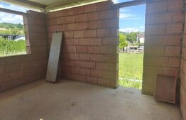 Vilă - 4 camere de vanzare NASAUD 