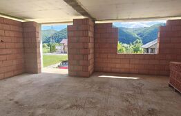 Vilă - 4 camere de vanzare NASAUD 