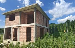Vilă - 4 camere de vanzare NASAUD 