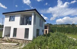 Vilă - 4 camere de vanzare NASAUD 
