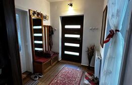 Casă individuală în oraș, 130 mp, 400 mp teren, zona Decebal 