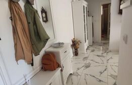 Apartament 2 camere de vanzare, 63 mp, zona Unirea