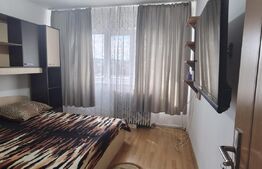 Apartament - 3 camere - etaj intermediar, zona Lama