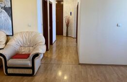 Apartament de vanzare, 4 camere, cu parcare inclusa, Zona de Jos