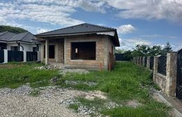 Casă  pe un nivel | 3 dormitoare | Stadiu de roșu | Toate utilitățile