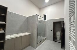 Casa de inchiriat 4 camere, zona Centrala