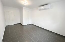 Spațiu comercial 25 mp, boxă proprie - zona Han, ideal pentru beauty/salon