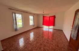 Casă in Chiraleș (20 KM ) / Schimb cu apart sau garsoniera