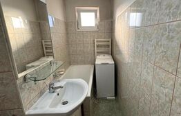 Apartament cu doua camere, etaj 3, zona Decebal